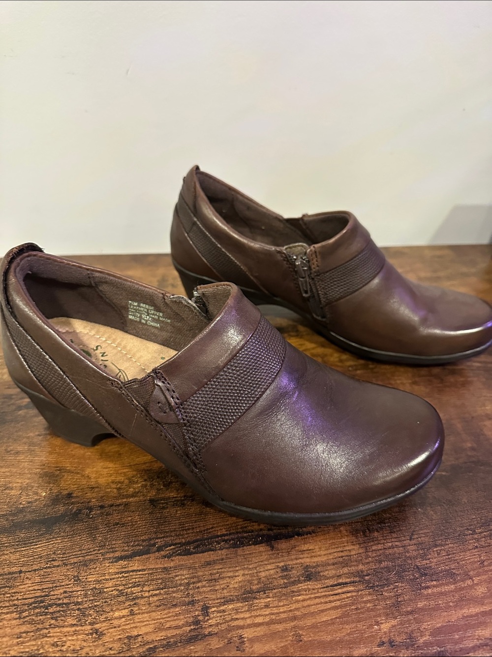 Earth Origins Women's Dark Brown Low Heel Slip-On with Side Zip comfy 7.5